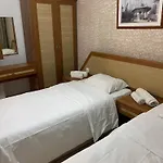 Agora Boutique *