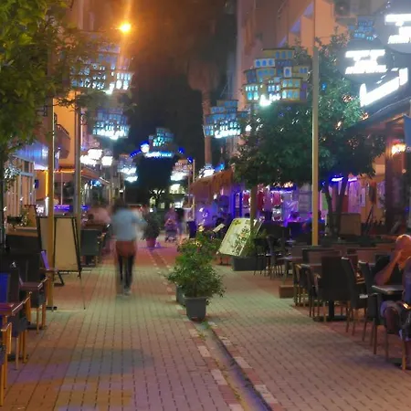 Agora Boutique Lägenhetshotell 4*